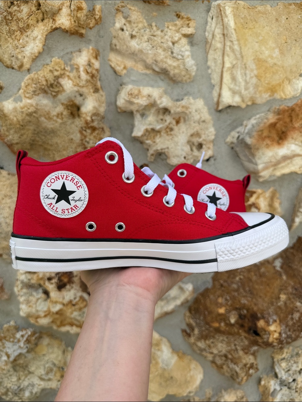 Converse CTAS sneakers Malden st mid youth 6 women’s 8